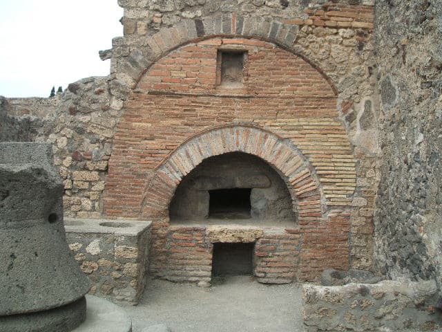 Day trip from Rome to Pompeii